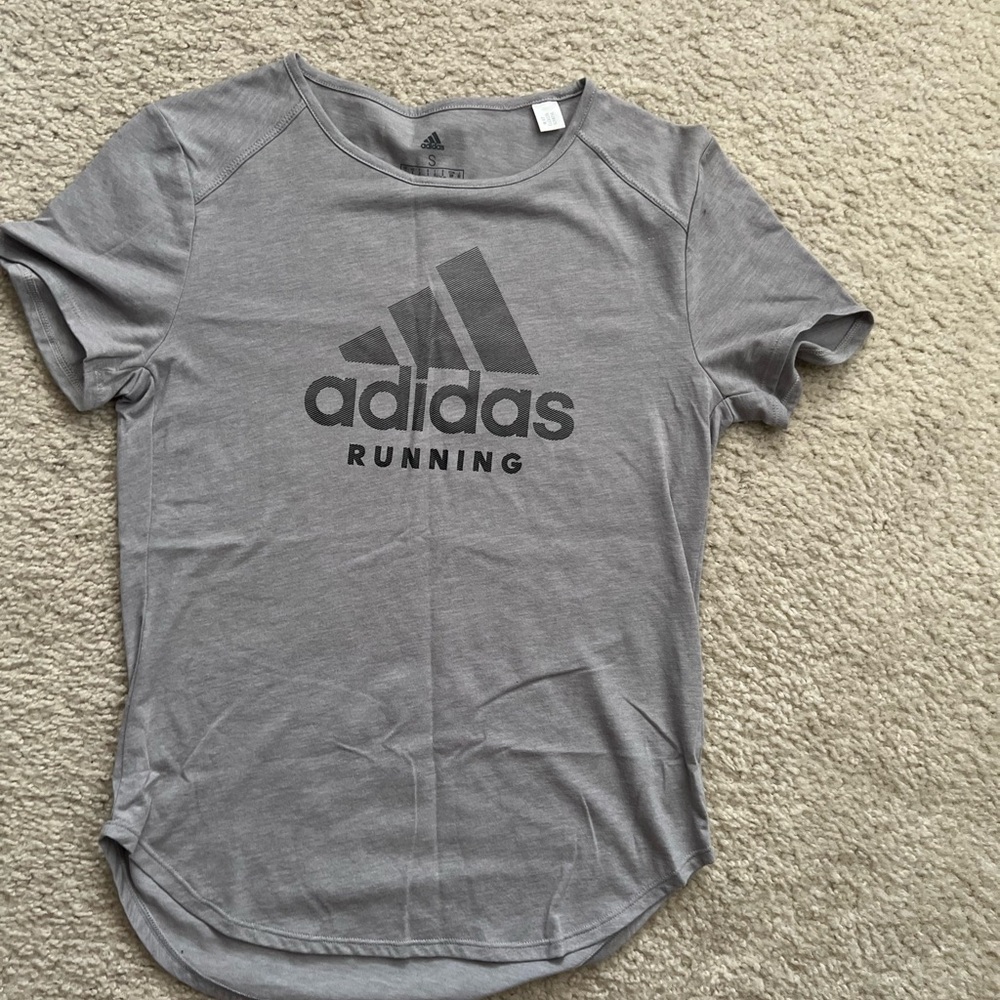 Adidas women’s tshirt